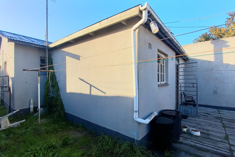 6 Bedroom Property for Sale in Ruyterwacht Western Cape